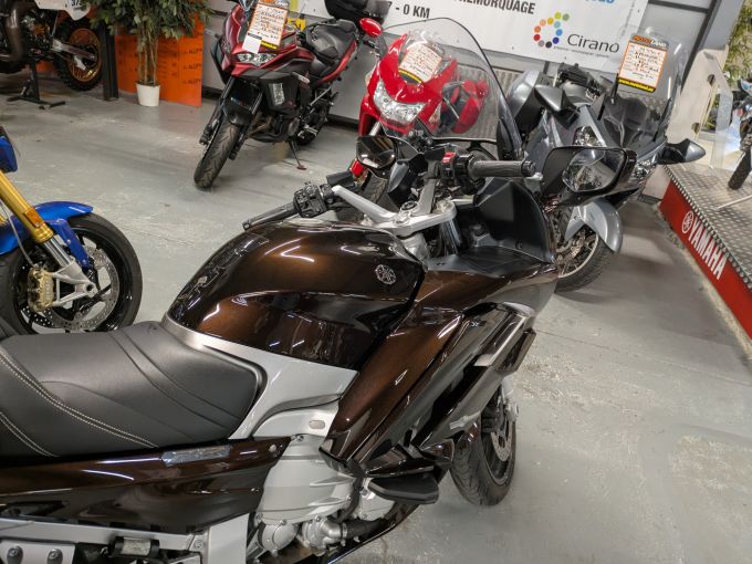 YAMAHA FJR 1300 ABS 4
