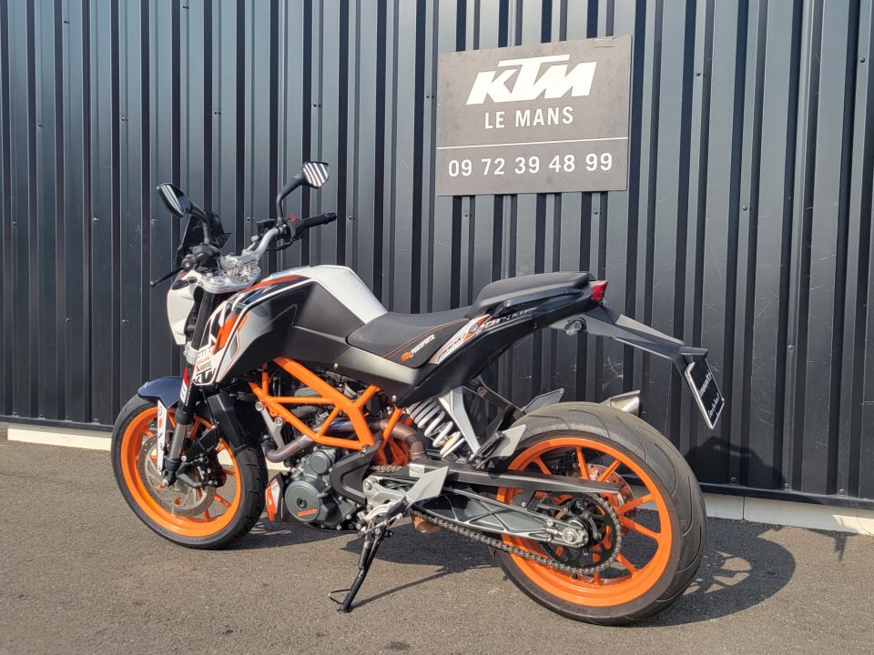 KTM 390 DUKE 4