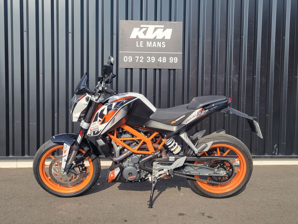 KTM 390 DUKE 4