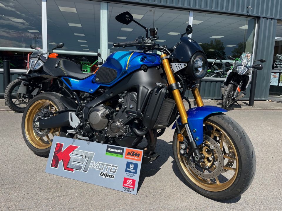 YAMAHA XSR 900 ABS 4