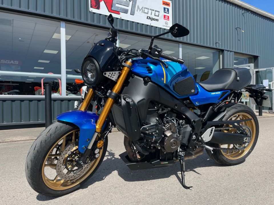YAMAHA XSR 900 ABS 4