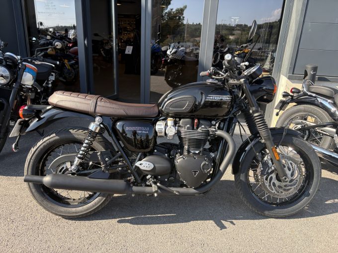 TRIUMPH Bonneville T120 Black 4