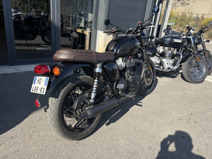 TRIUMPH Bonneville T120 Black 4