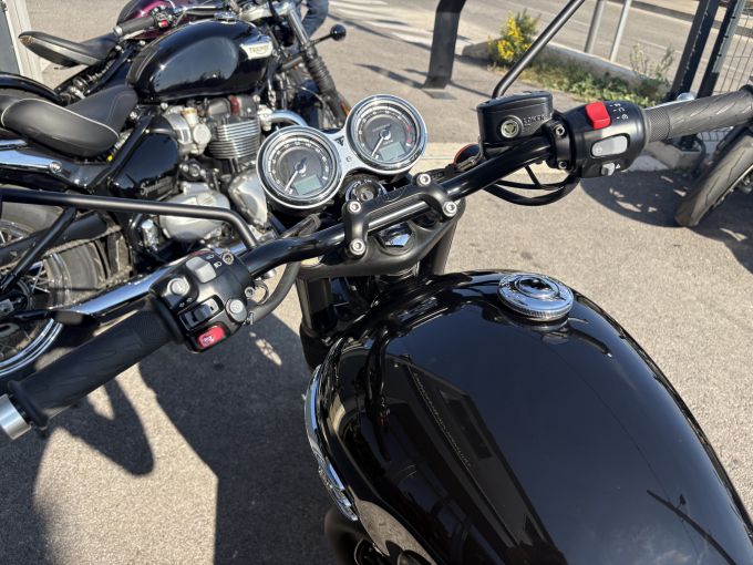 TRIUMPH Bonneville T120 Black 4