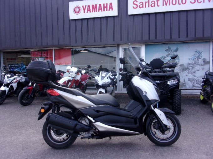 YAMAHA XMAX 300 4