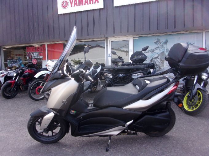 YAMAHA XMAX 300 4