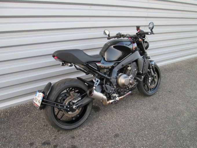 YAMAHA XSR 900 ABS 4
