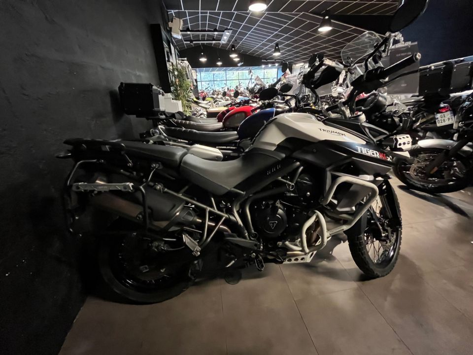 TRIUMPH TIGER 800 XCX 4