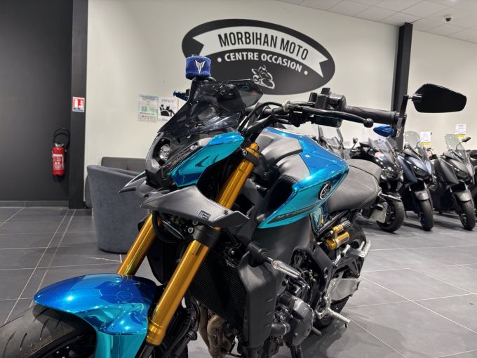 YAMAHA MT-09 SP 4