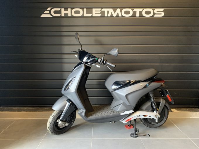 PIAGGIO 1 ACTIVE 4