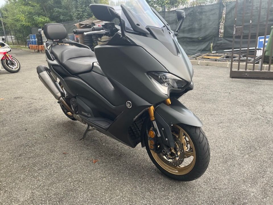 YAMAHA XP T-MAX 560 TECH MAX KAMO 4