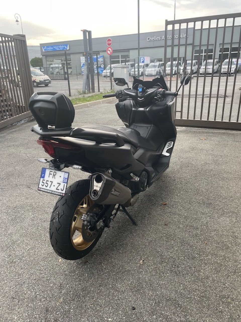 YAMAHA XP T-MAX 560 TECH MAX KAMO 4