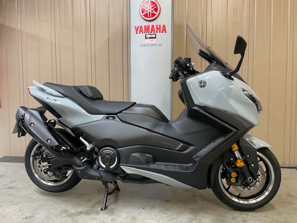YAMAHA XP T-MAX 560 TECH MAX 4