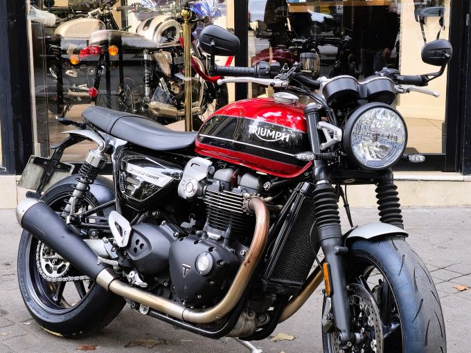 TRIUMPH SPEED TWIN 1200 4