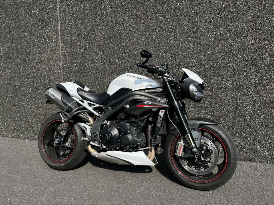 TRIUMPH SPEED TRIPLE 1050 RS 4