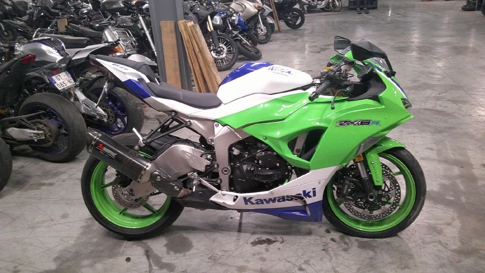 KAWASAKI ZX-6R 636 4
