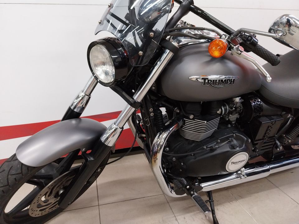 TRIUMPH Speedmaster 4