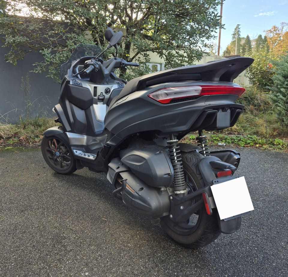 PIAGGIO MP3 530 HPE EXCLUSIVE 4