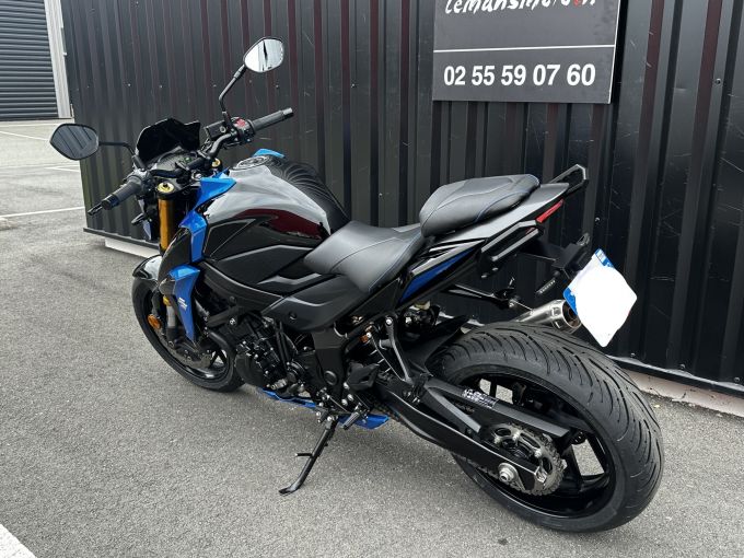 SUZUKI GSX-S 750 4