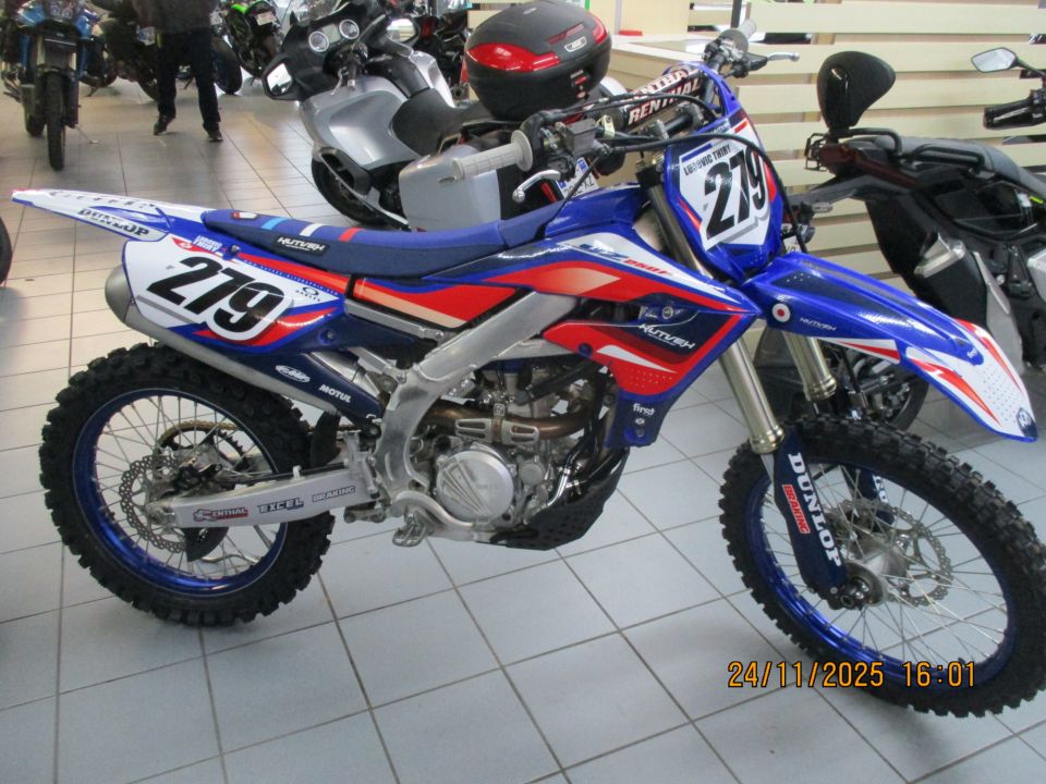 YAMAHA YZ250F 4