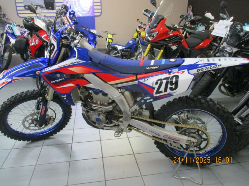YAMAHA YZ250F 4