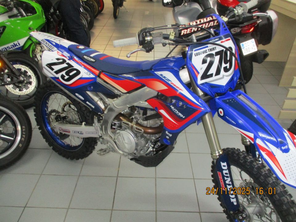YAMAHA YZ250F 4