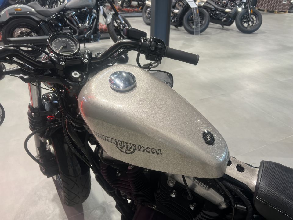 HARLEY-DAVIDSON SPORTSTER FORTY-EIGHT 1200 4