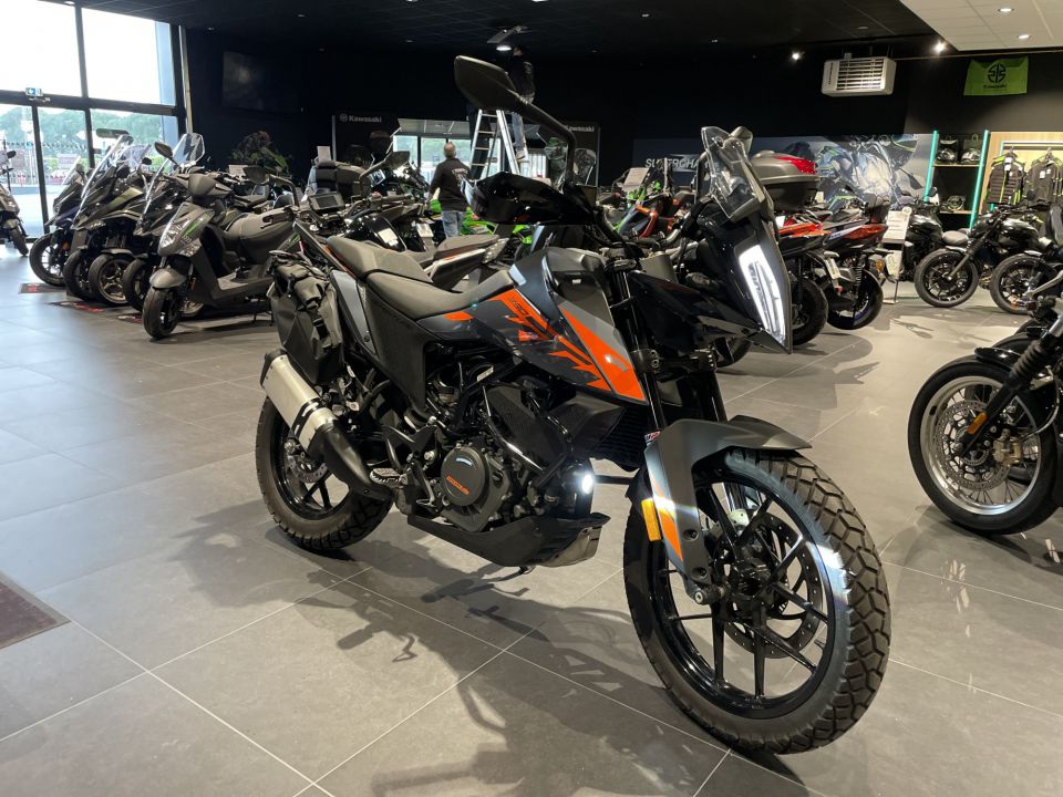 KTM 390 ADVENTURE 4