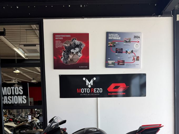 APRILIA RSV4 1100 RR 4