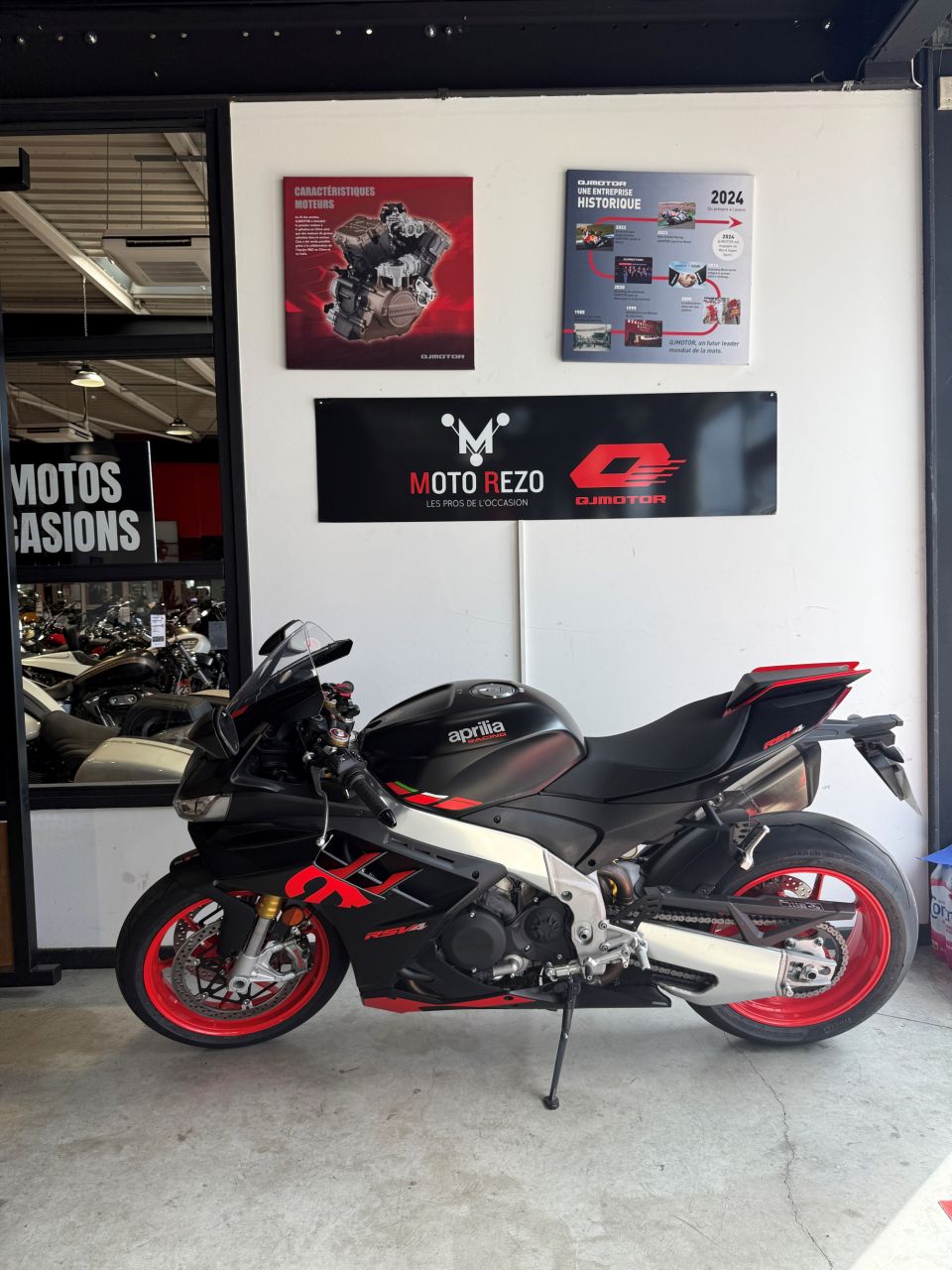 APRILIA RSV4 1100 RR 4
