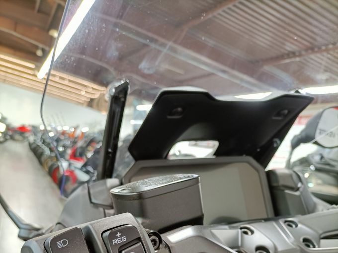 YAMAHA XP T-MAX 560 TECH MAX 4