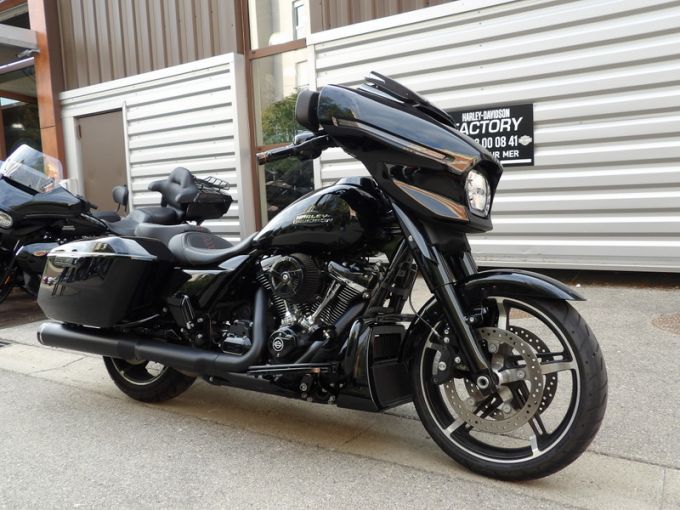 HARLEY-DAVIDSON TOURING STREET GLIDE 1923 4