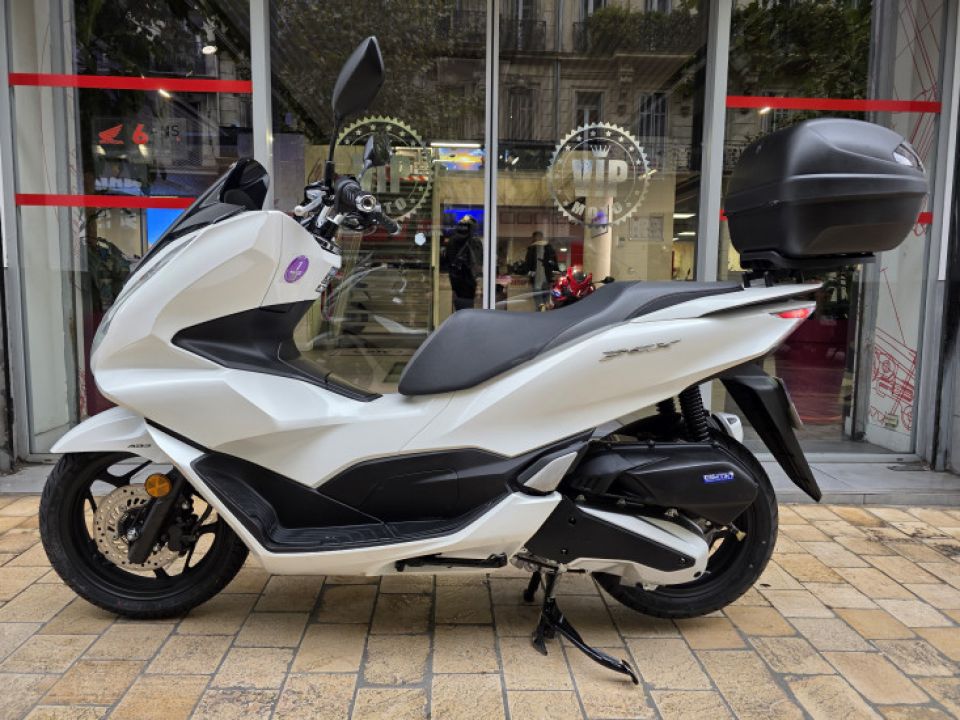 HONDA PCX125 4
