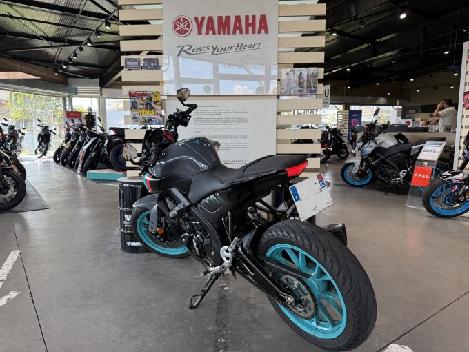 YAMAHA MT-125 ABS 4