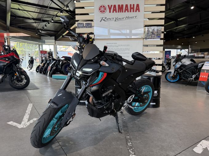 YAMAHA MT-125 ABS 4