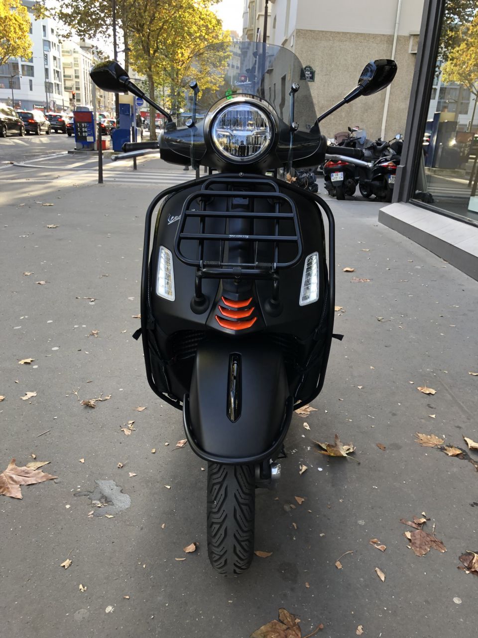 VESPA GTS SUPER SPORT 4