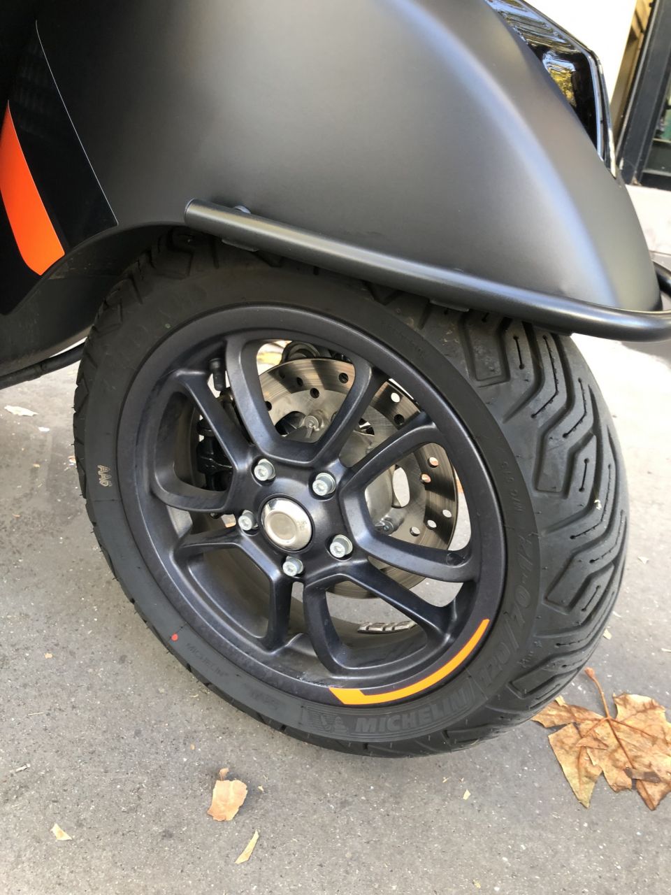 VESPA GTS SUPER SPORT 4