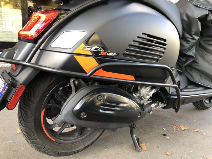 VESPA GTS SUPER SPORT 4