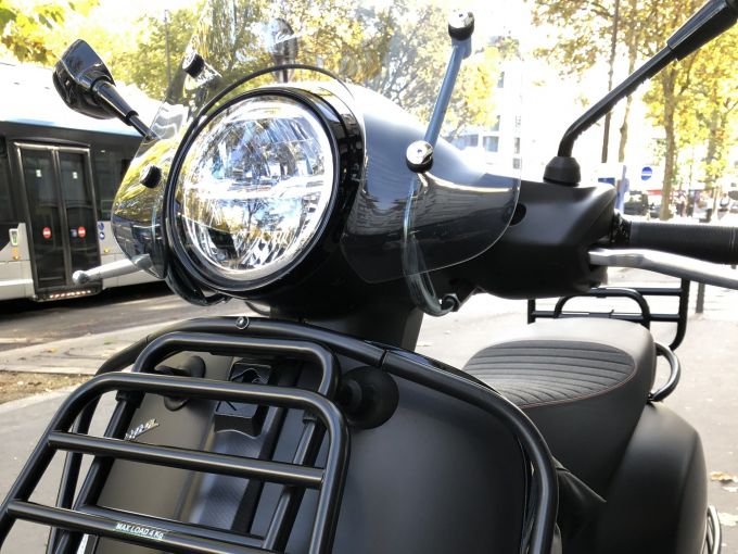 VESPA GTS SUPER SPORT 4