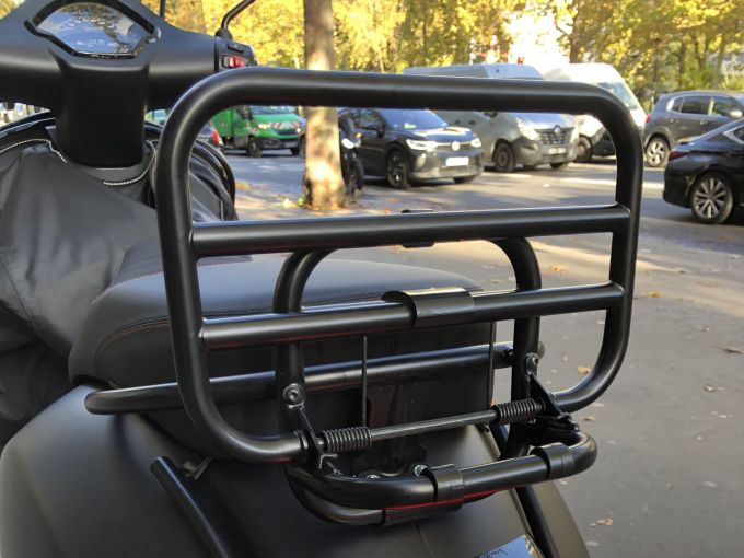 VESPA GTS SUPER SPORT 4