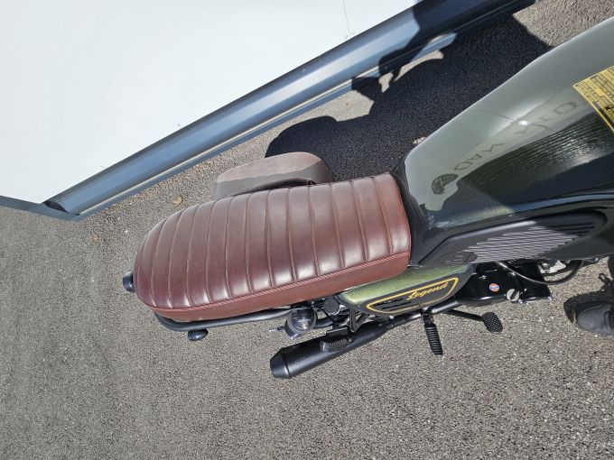 BLUROC MOTORCYCLE 125 LEGEND 4