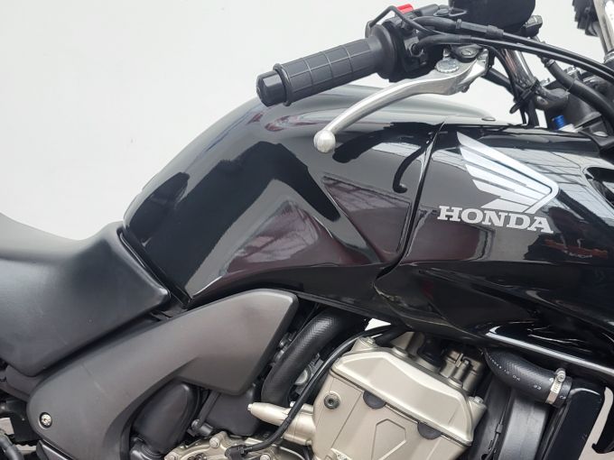 HONDA CBF 600 S 4
