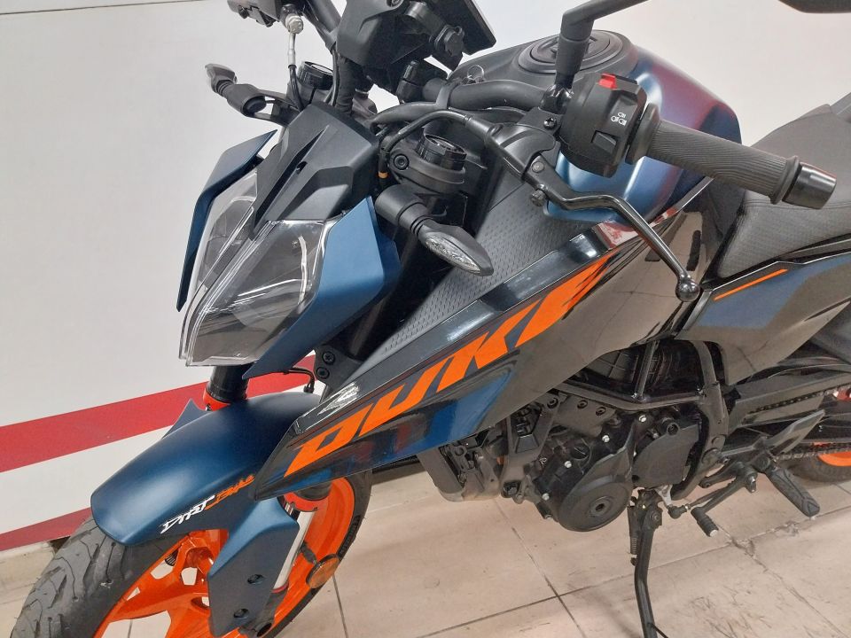 KTM DUKE 4