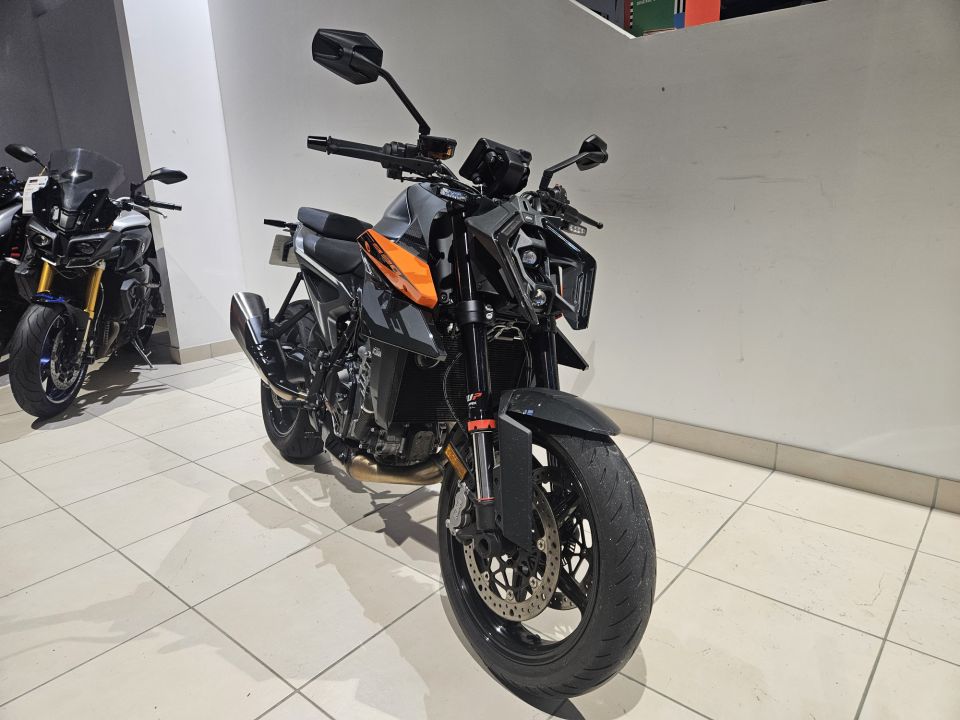 KTM 990 DUKE 4