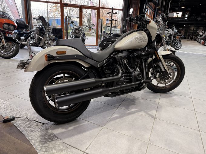 HARLEY-DAVIDSON SOFTAIL LOW RIDER 1923 S 4