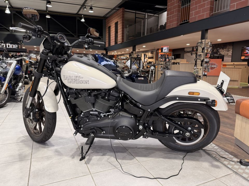 HARLEY-DAVIDSON SOFTAIL LOW RIDER 1923 S 4