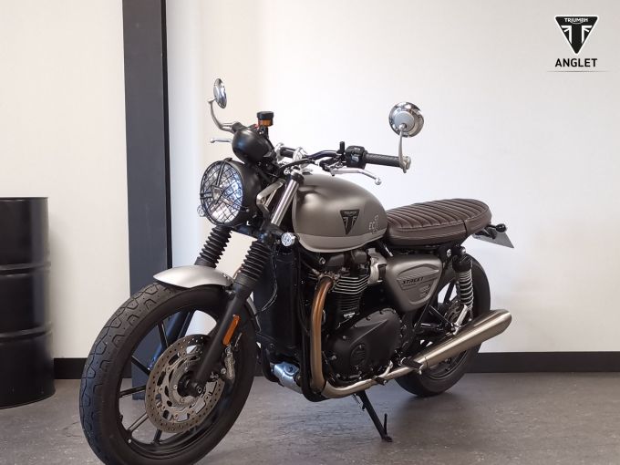 TRIUMPH STREET TWIN 900 EC1 Edition 4