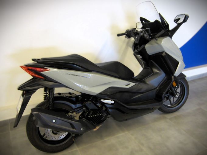HONDA NSS FORZA 125 4