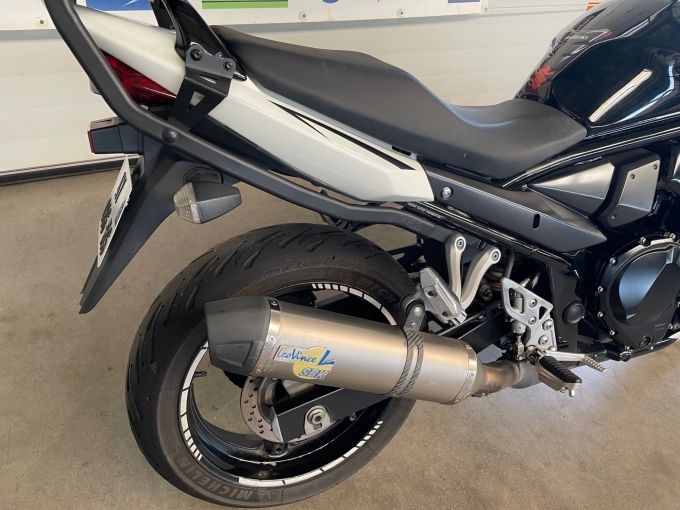 SUZUKI GSX650F 4