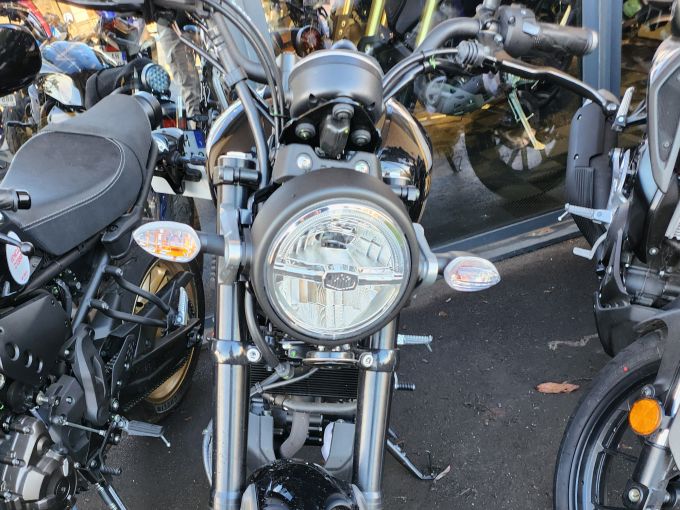 YAMAHA XSR 125 4